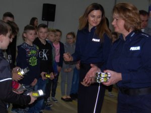 "Jesteś widoczny, jesteś bezpieczny” z uczniami Szkoły Podstawowej w Guzowatce