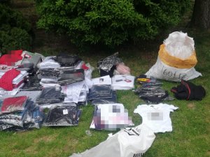 zabezpieczone przez funkcjonariuszy podróbki